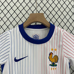 France 24-25 | Kids Away