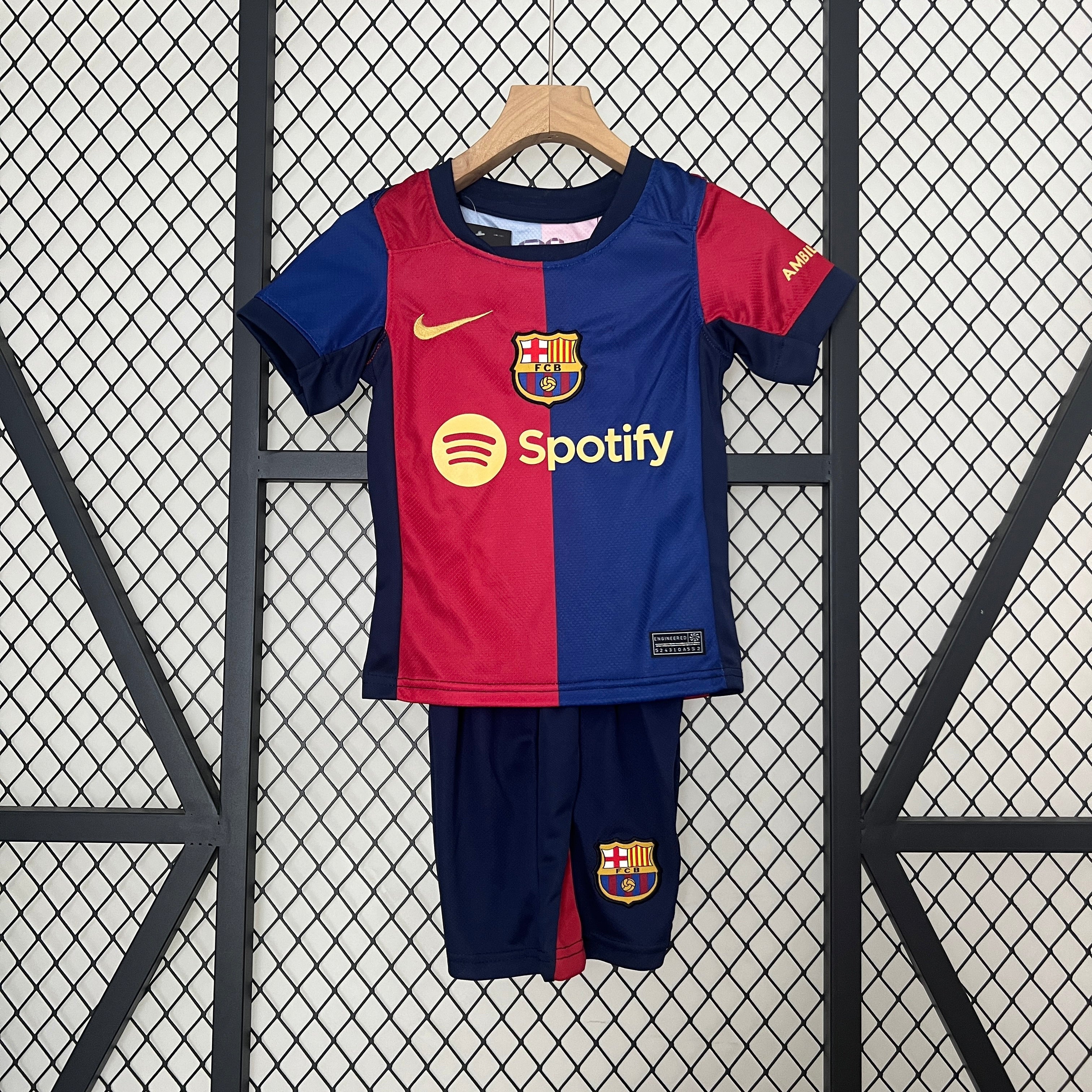 Barcelona 24-25 | Kids Home