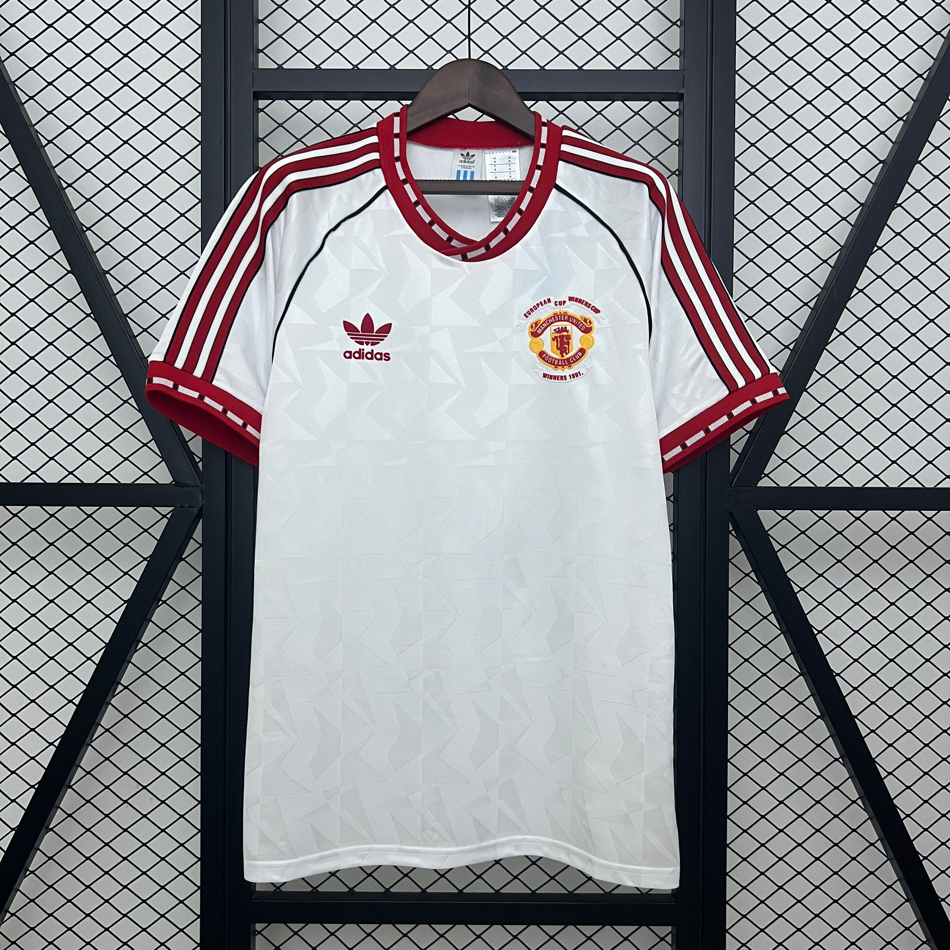 Manchester United 1991 | Retro Away | 1991 European cup winners Edition